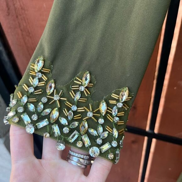 NWT Mac Duggal One Sleeve Beaded Cuff Side Twist Gown Olive 8 55696 - Picture 7 of 10